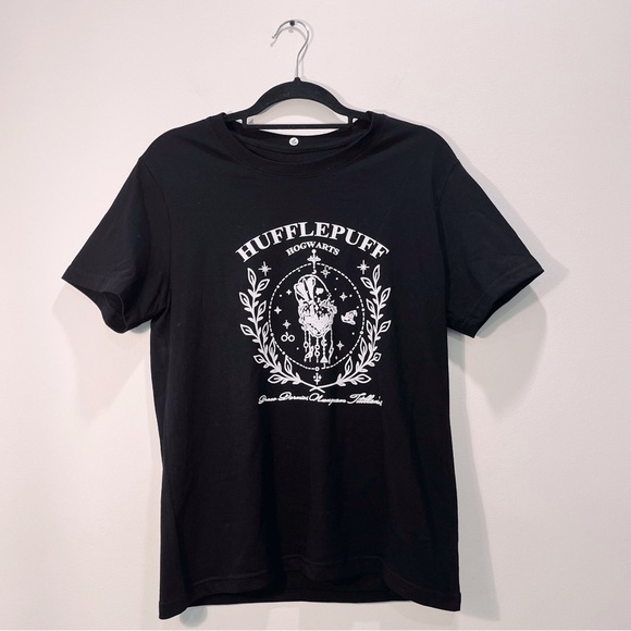 Harry Potter Hogwarts Hufflepuff Graphic Unique Minimalist Black White T Shirt M - Picture 2 of 4